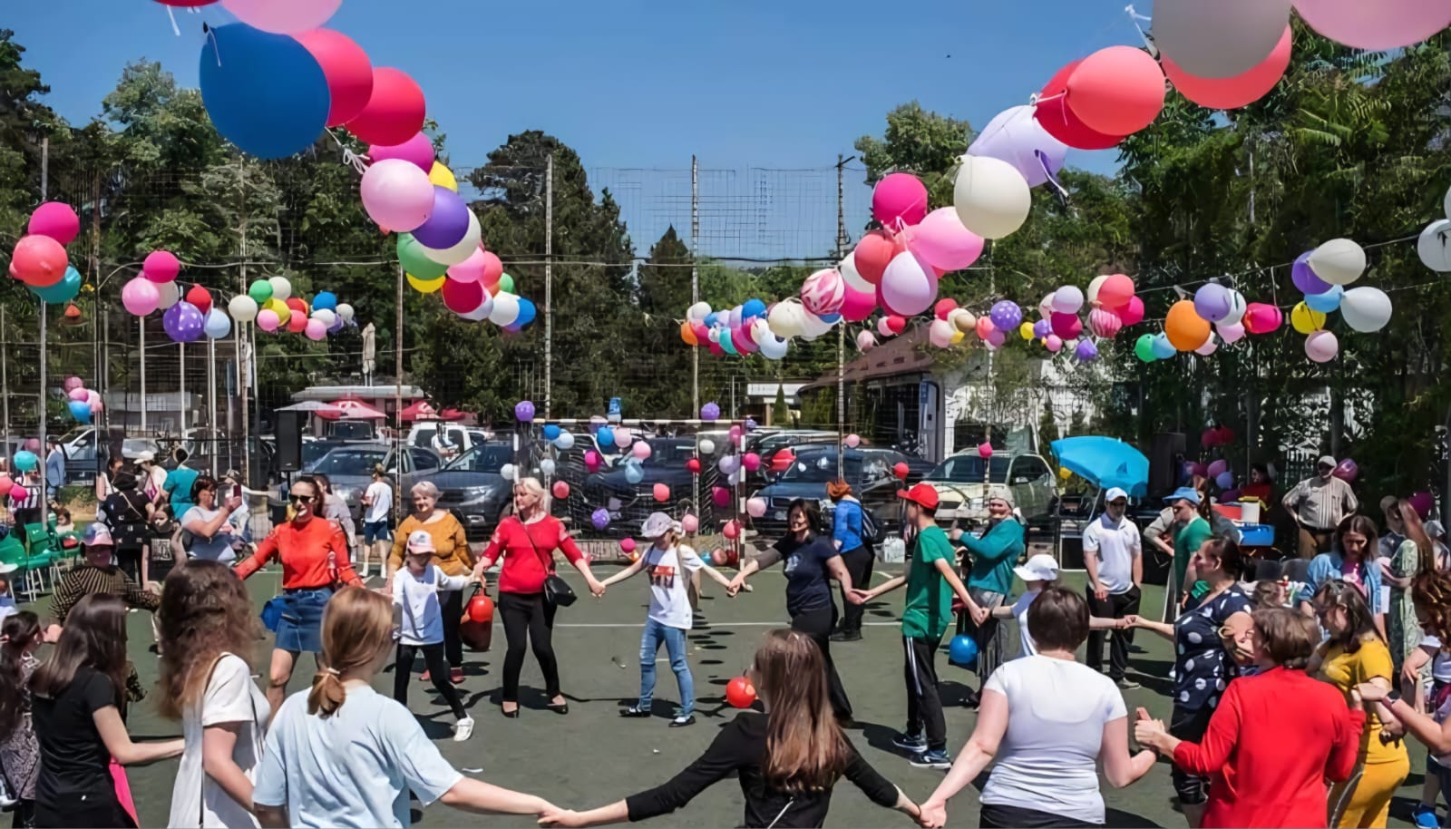 Construim O Lume Mai,<br> Bună, Pas Cu Pas